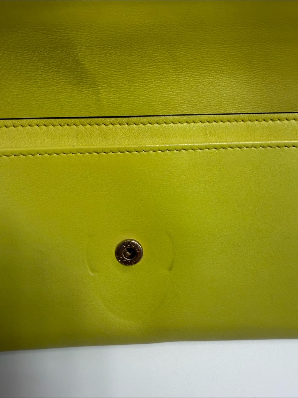 Gucci Lime Green Leather Wallet with Gold Interlocking G - Picture 6 of 13